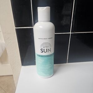 Bath & Body Works Aloe  Suncare Body Wash